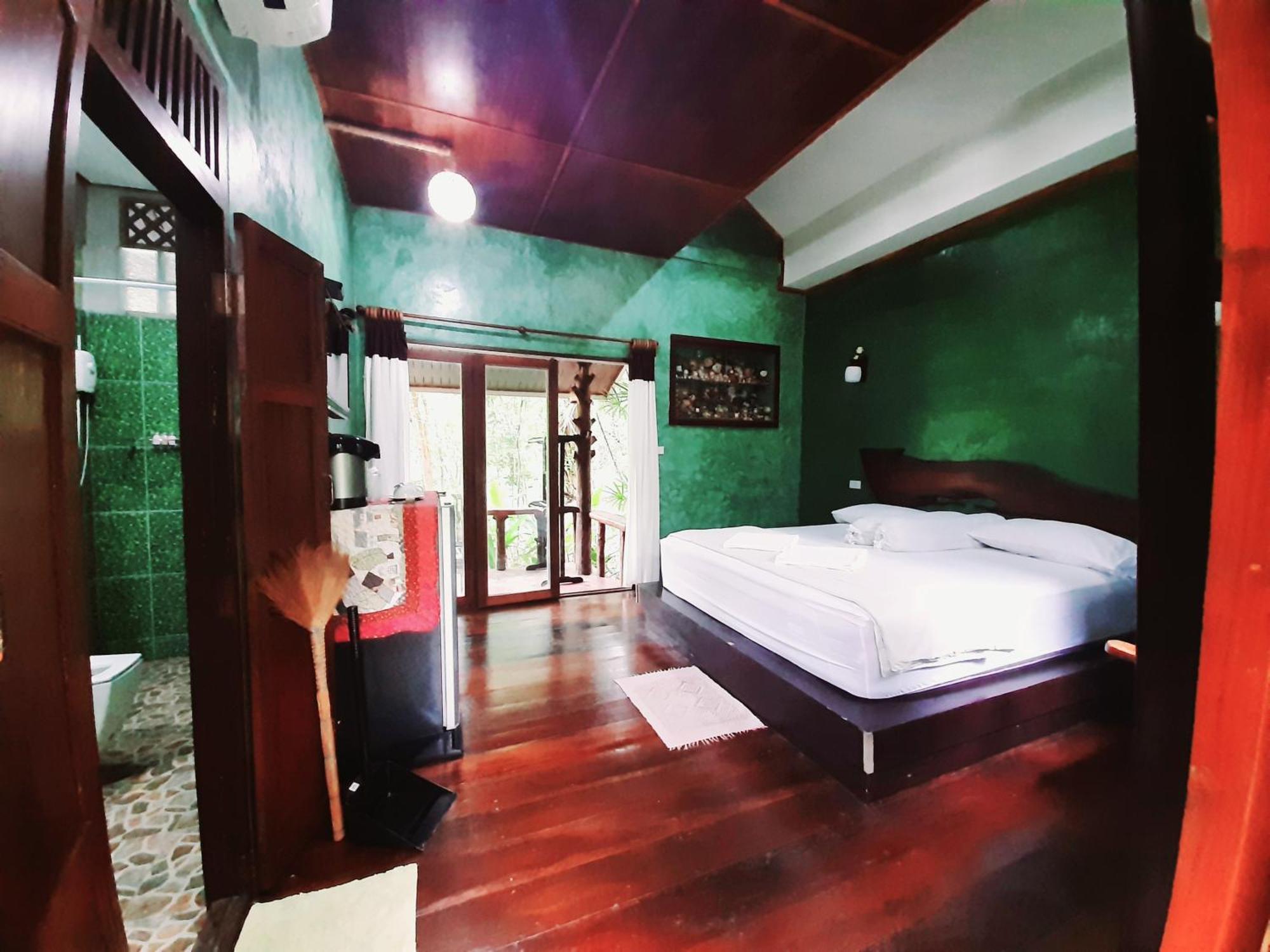 Tuaprodhome Khao Lak Camera foto