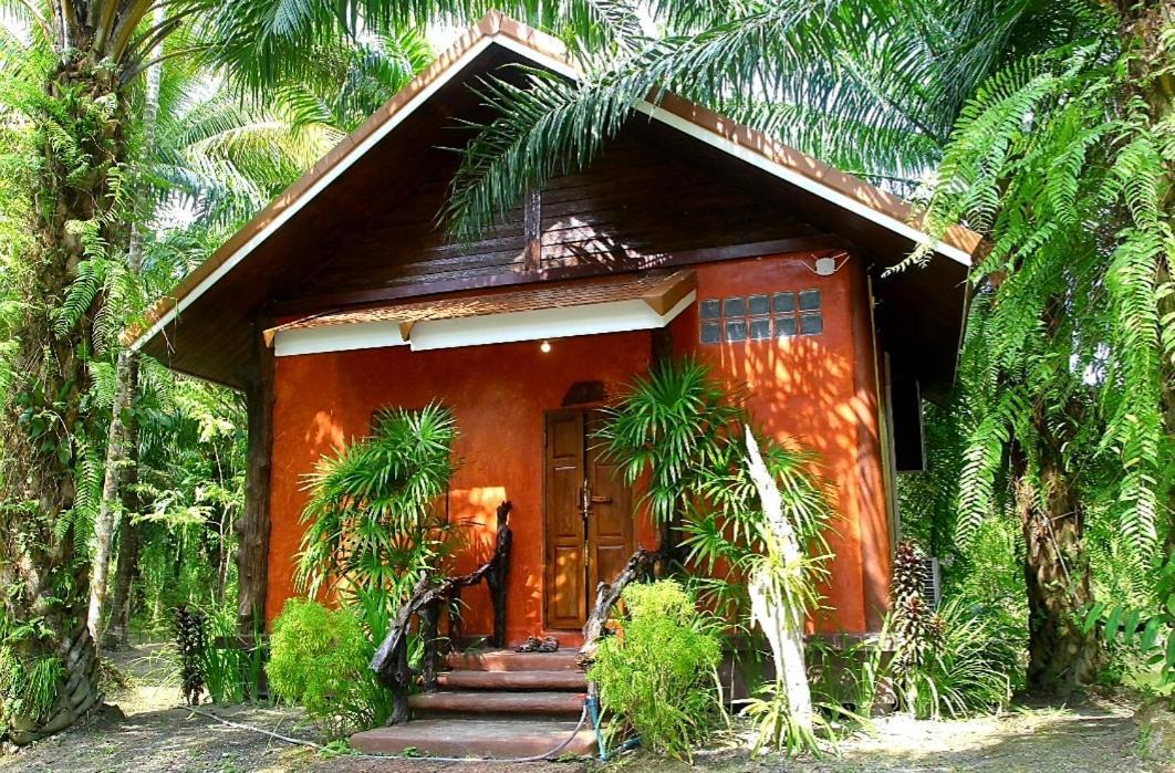 Tuaprodhome Khao Lak Camera foto